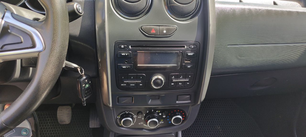 Renault Duster - фото 9