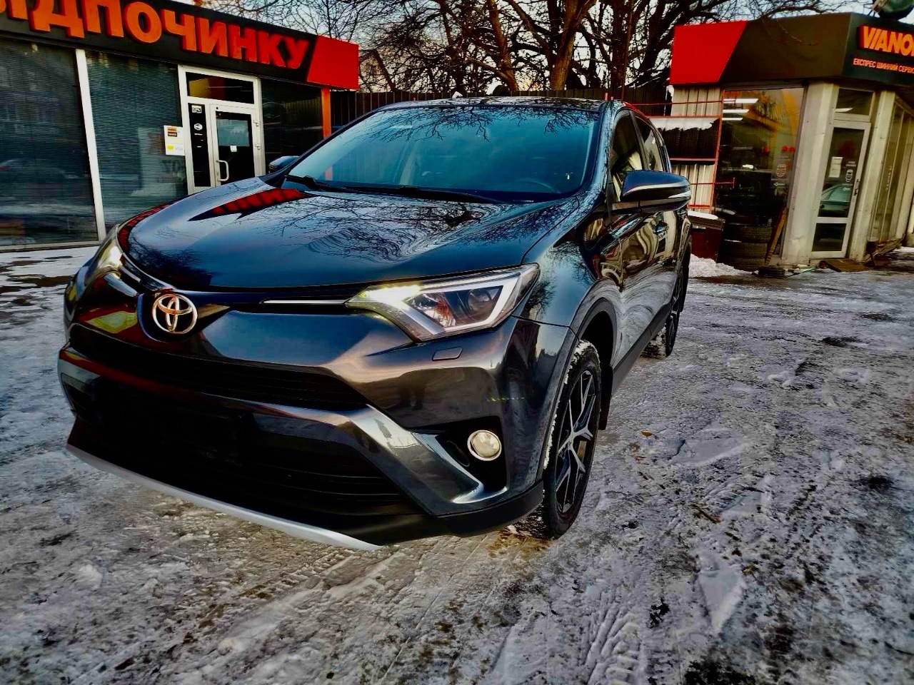 Toyota RAV4 - фото 22