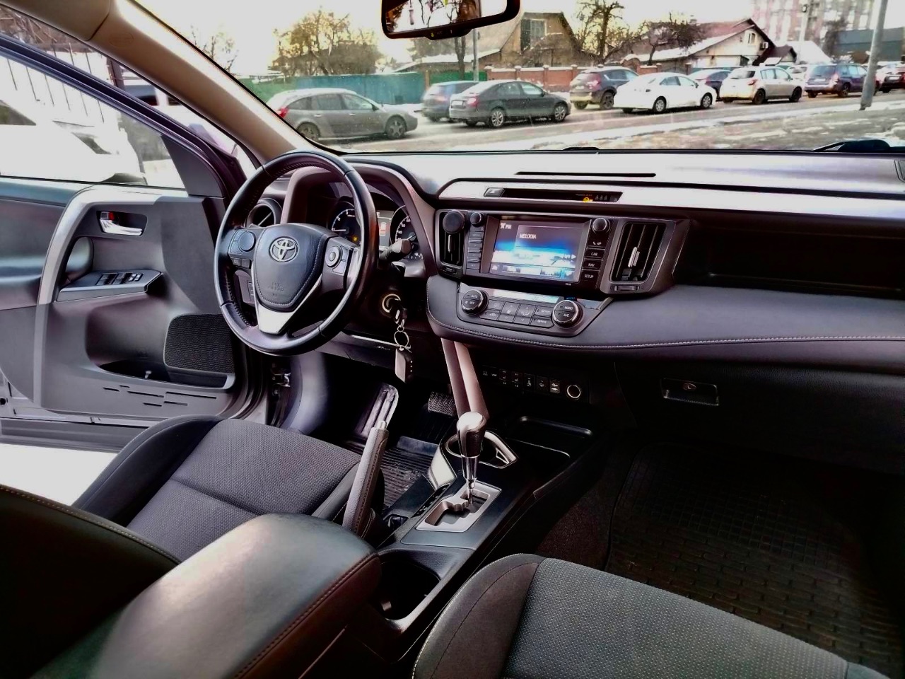 Toyota RAV4 - фото 38