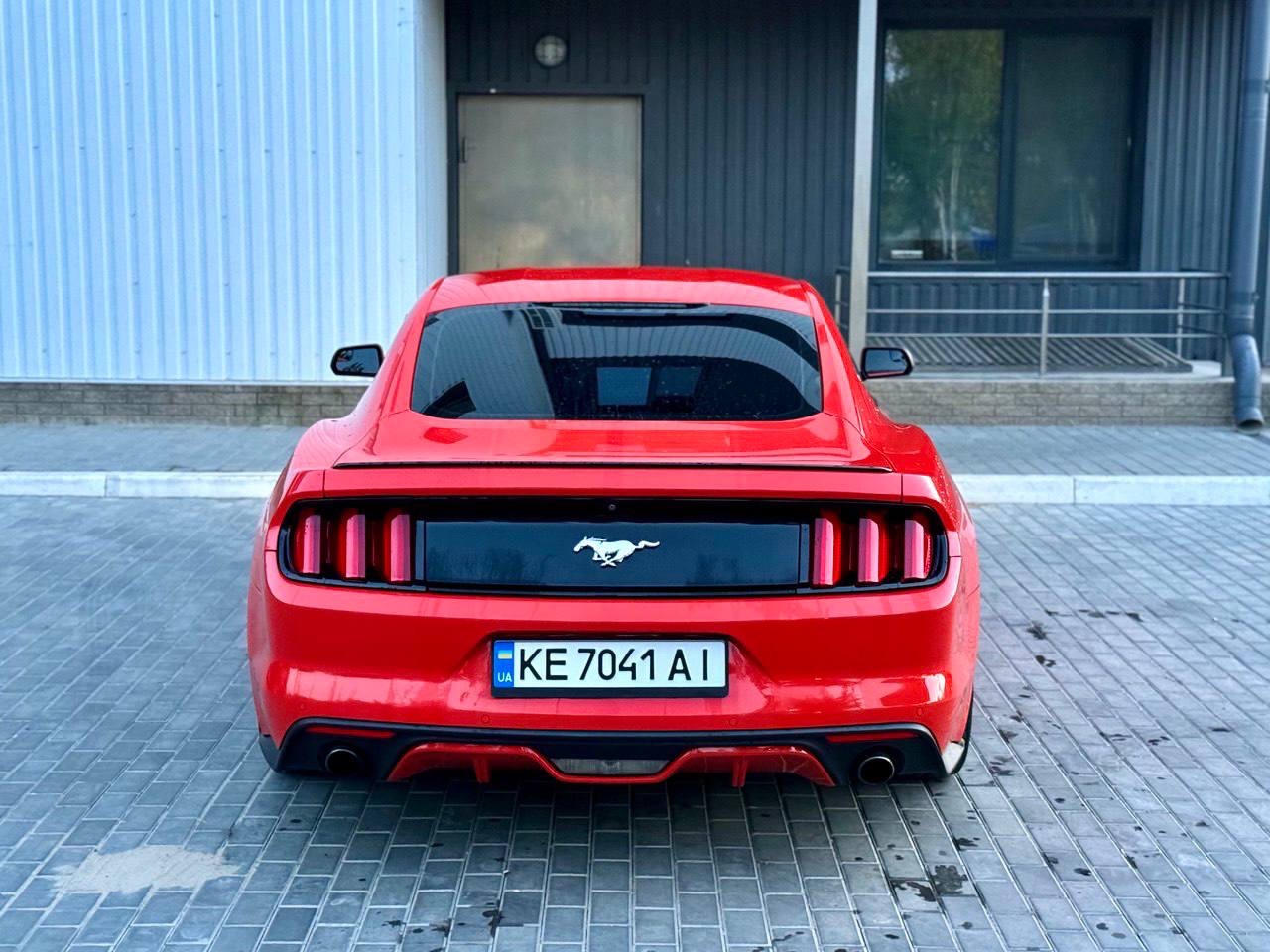 Ford Mustang - фото 5