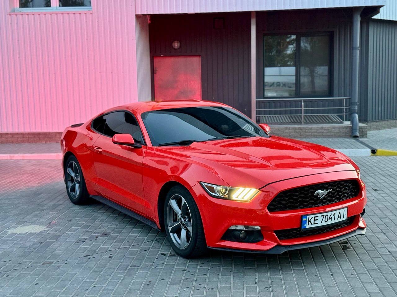Ford Mustang - фото 4