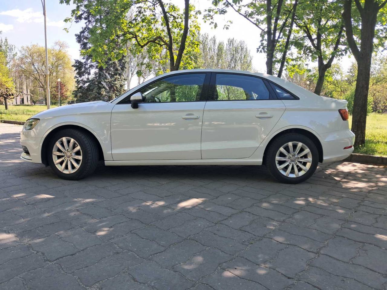 Audi A3 - фото 5