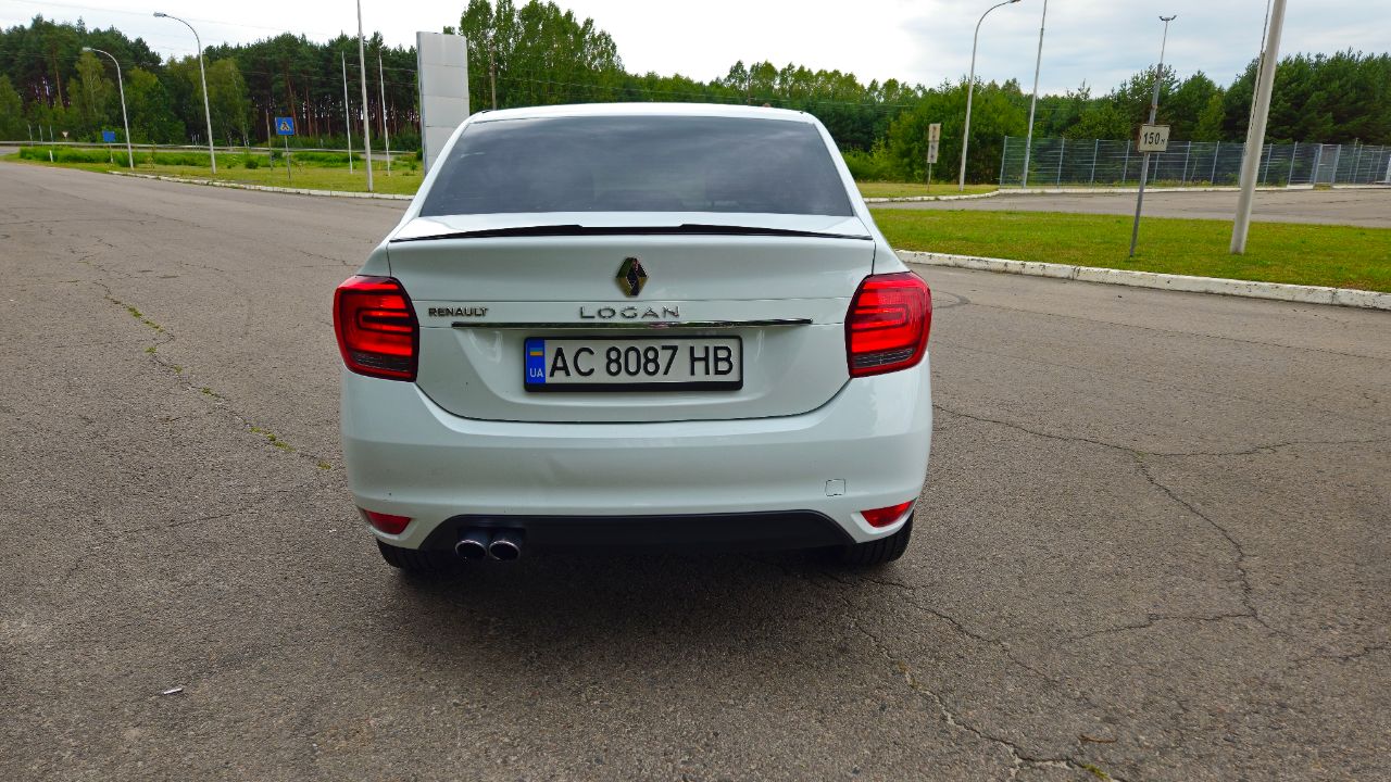 Renault Logan - фото 7