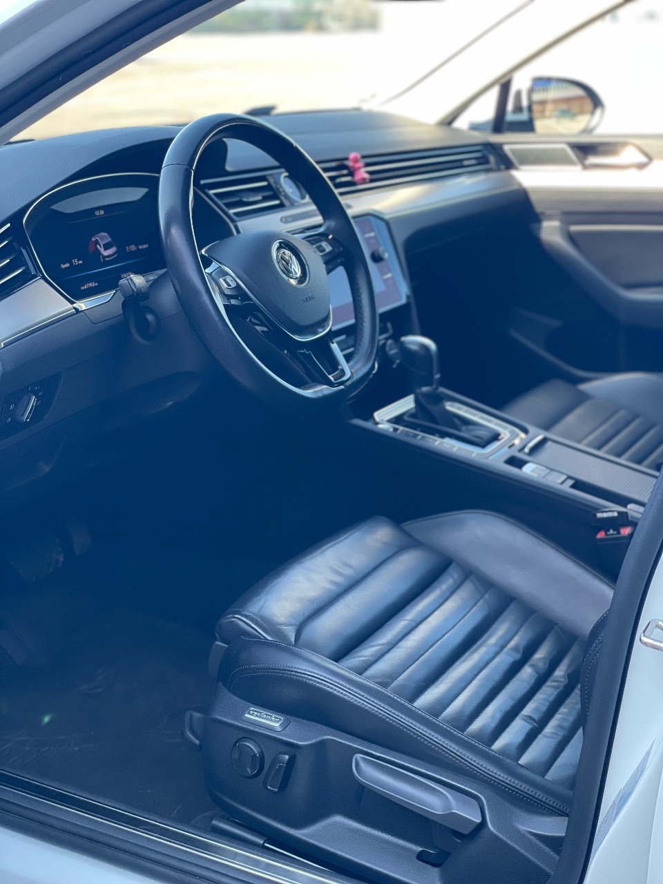 Volkswagen Passat - фото 21