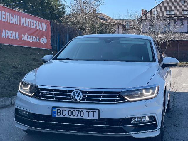 Volkswagen Passat - фото 1