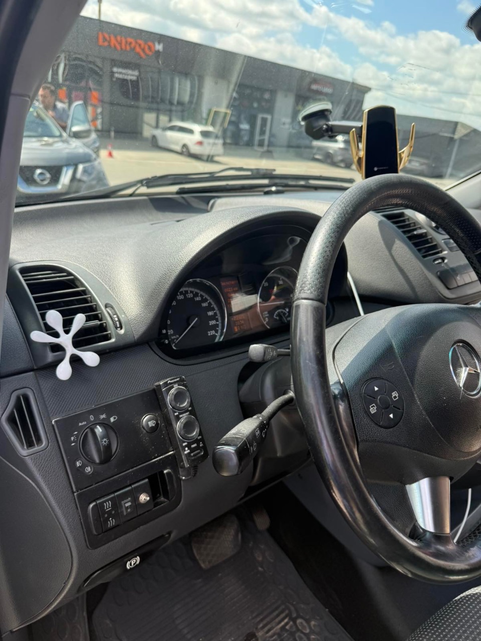 Mercedes-Benz Vito - фото 8