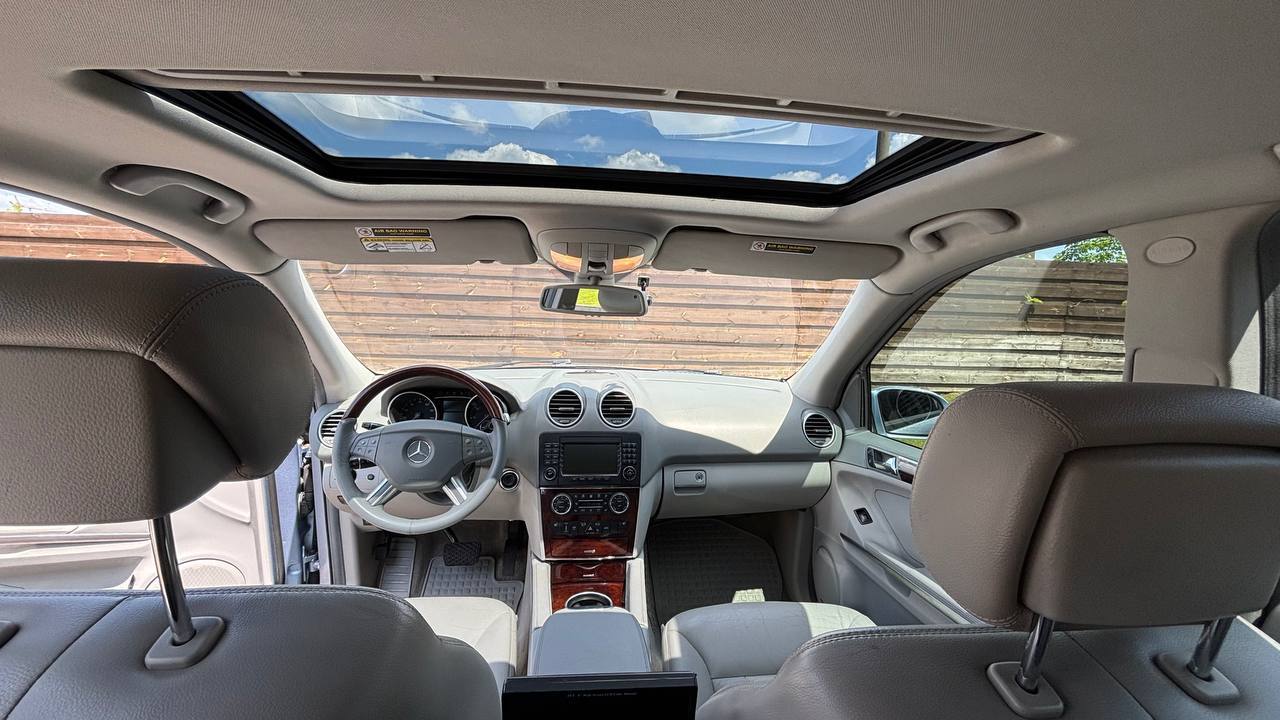 Mercedes-Benz M-Класс - фото 16