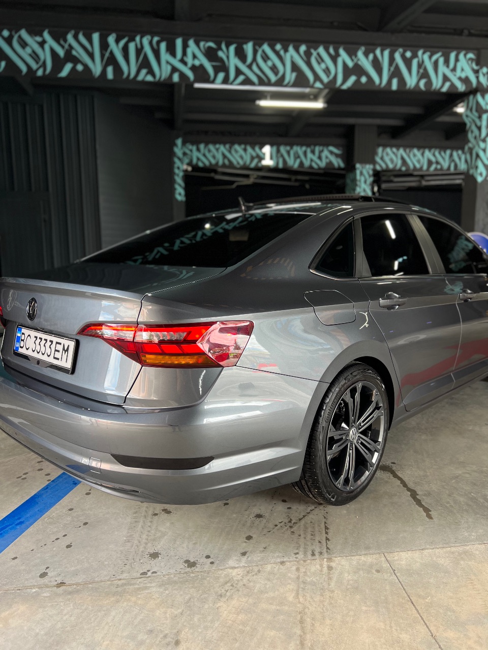 Volkswagen Jetta - фото 3