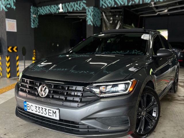 Volkswagen Jetta - фото 1