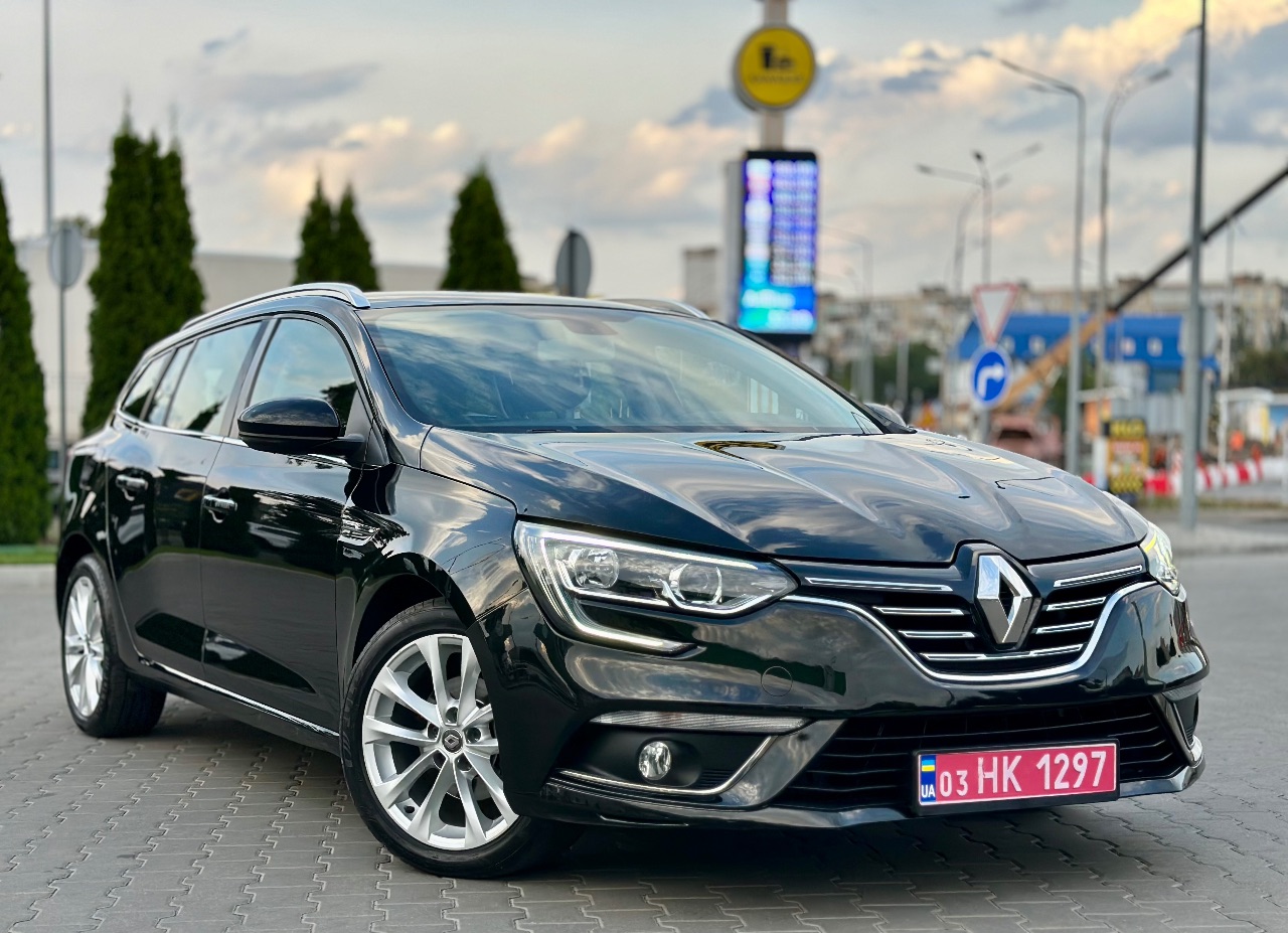 Renault Megane - фото 12