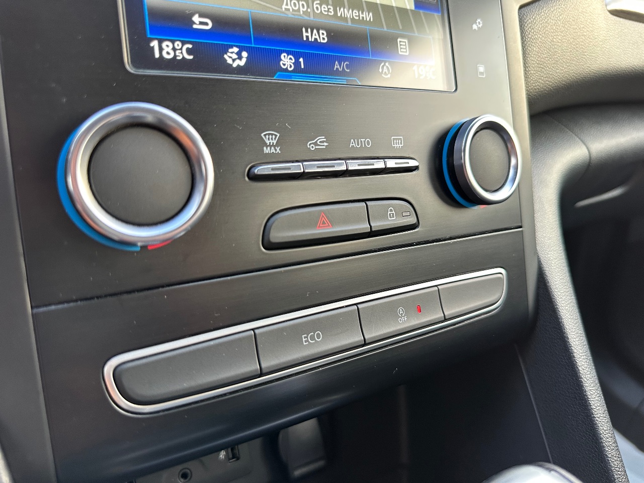 Renault Megane - фото 40