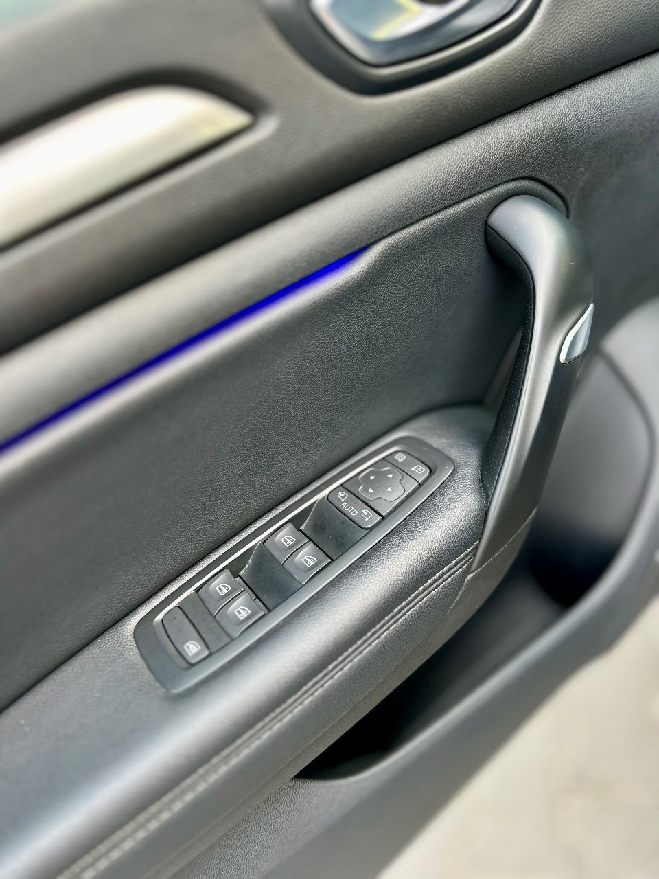 Renault Megane - фото 27