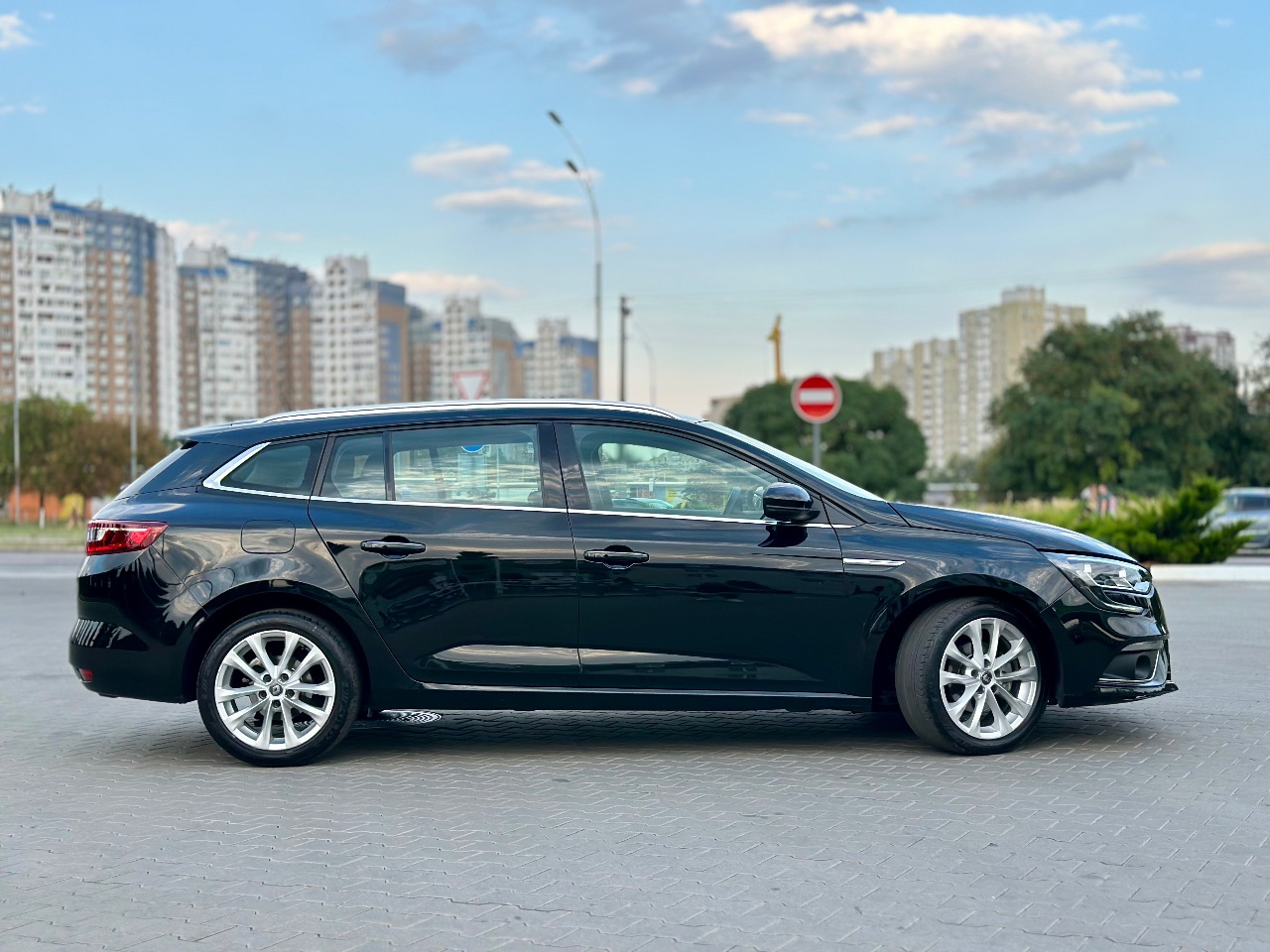 Renault Megane - фото 10