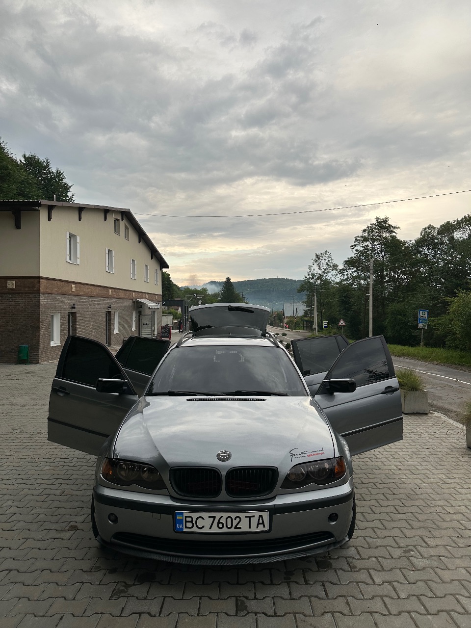 BMW 3 серії - фото 3