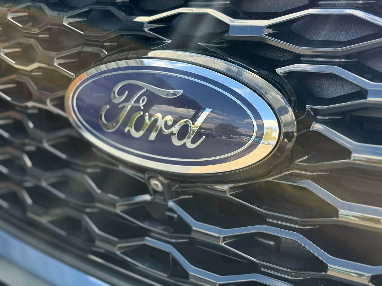 Ford Explorer - фото 16
