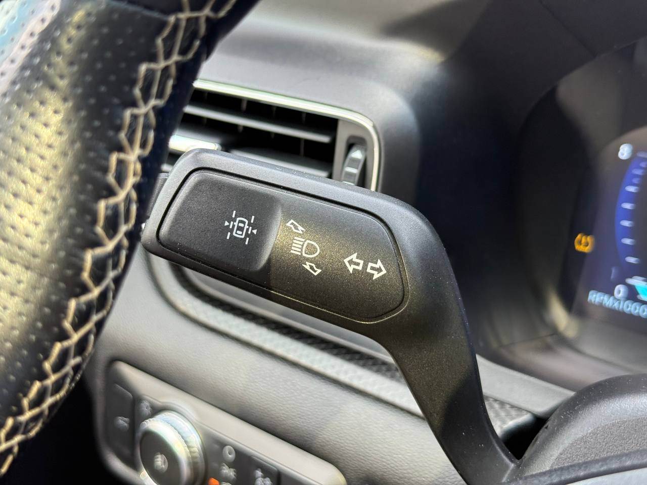 Ford Explorer - фото 31