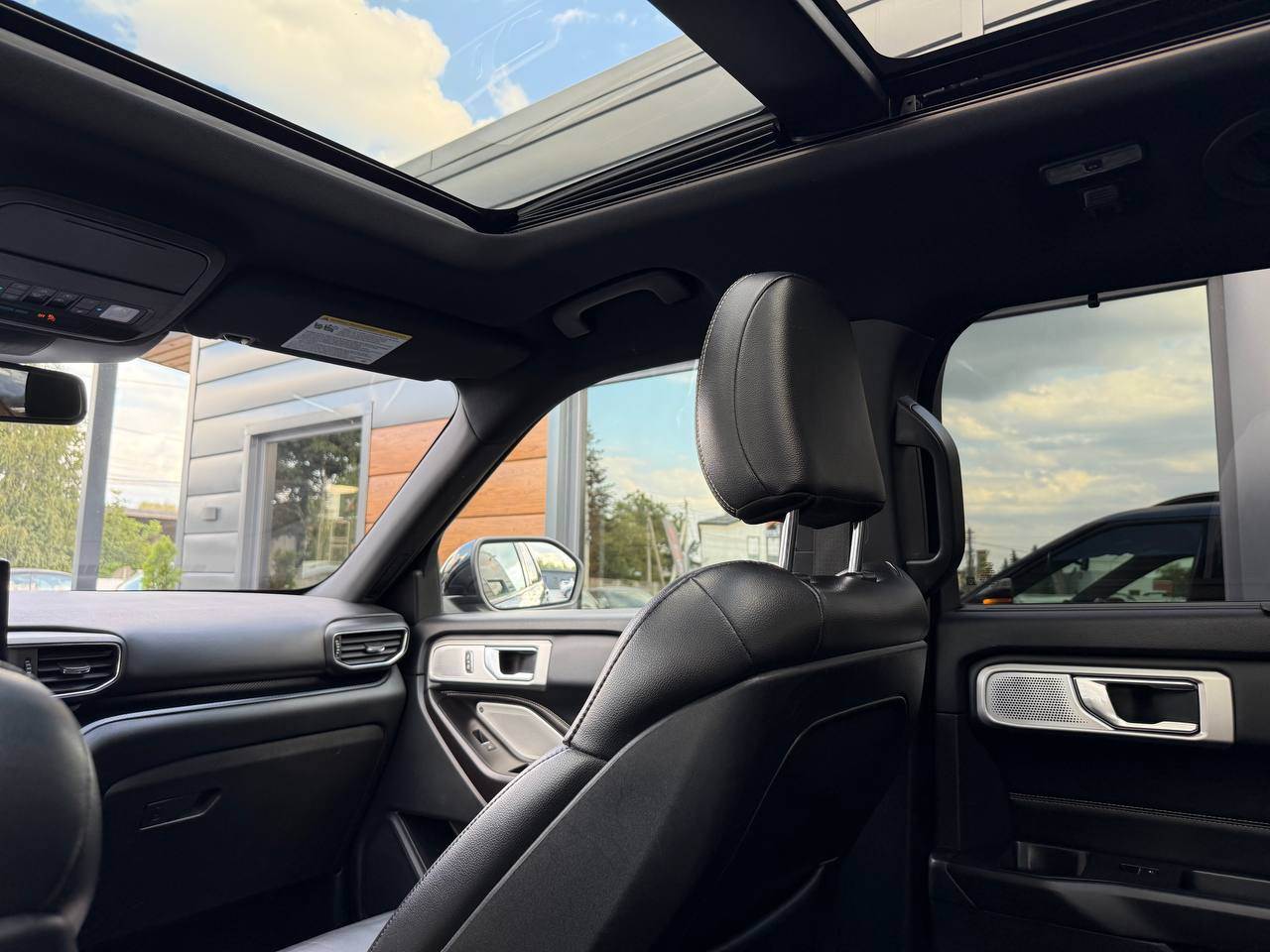 Ford Explorer - фото 52