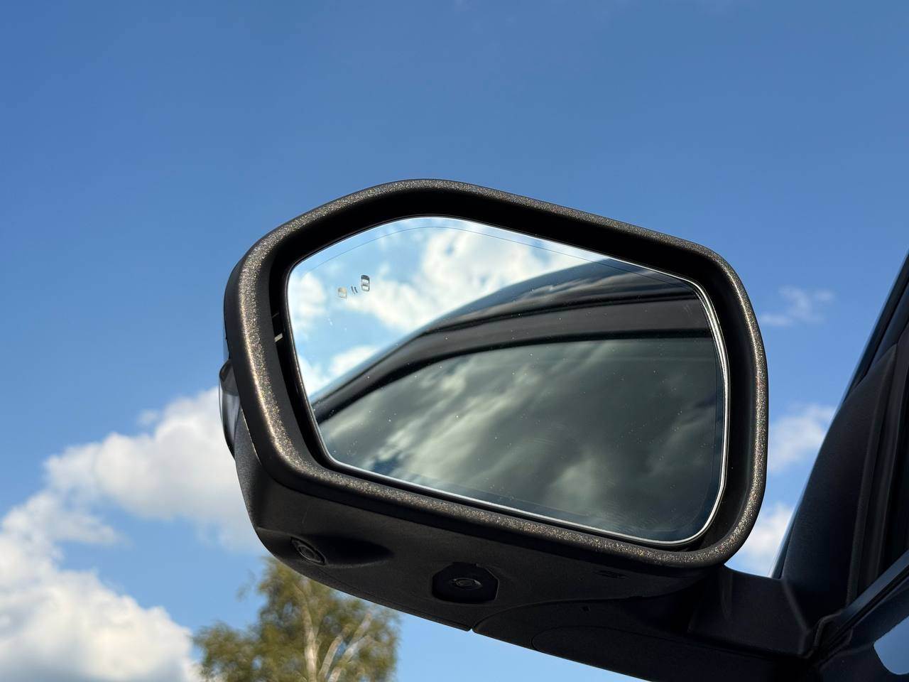 Ford Explorer - фото 18