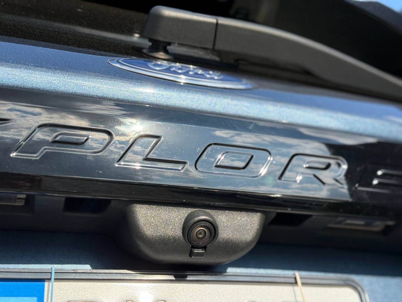 Ford Explorer - фото 11