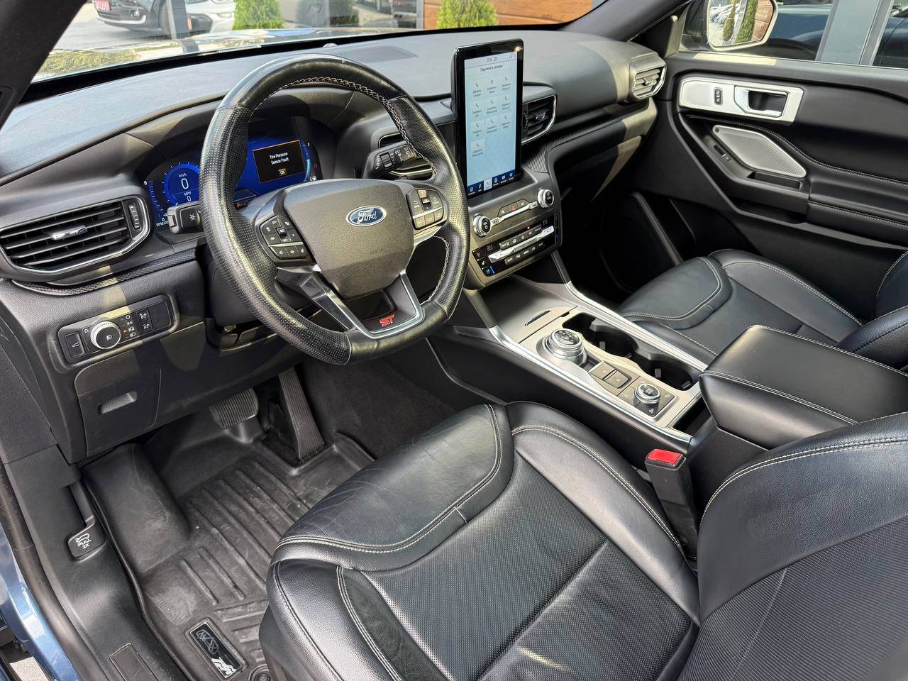 Ford Explorer - фото 24