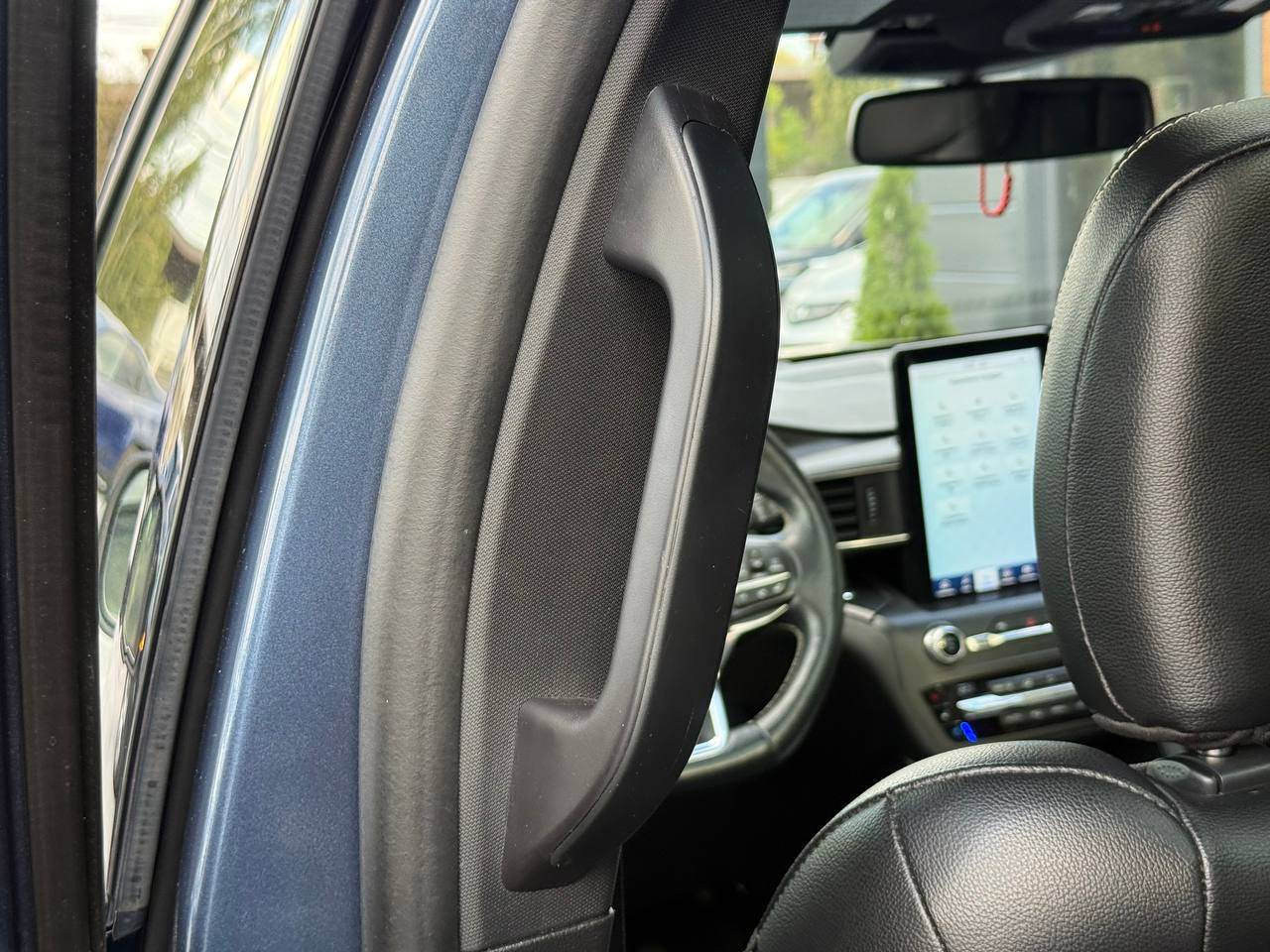 Ford Explorer - фото 47