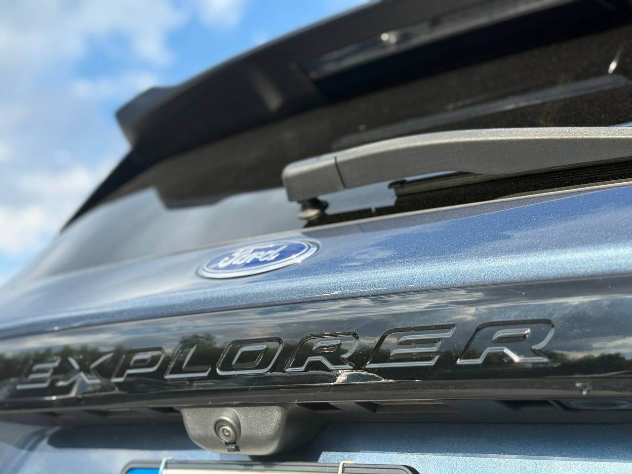 Ford Explorer - фото 7