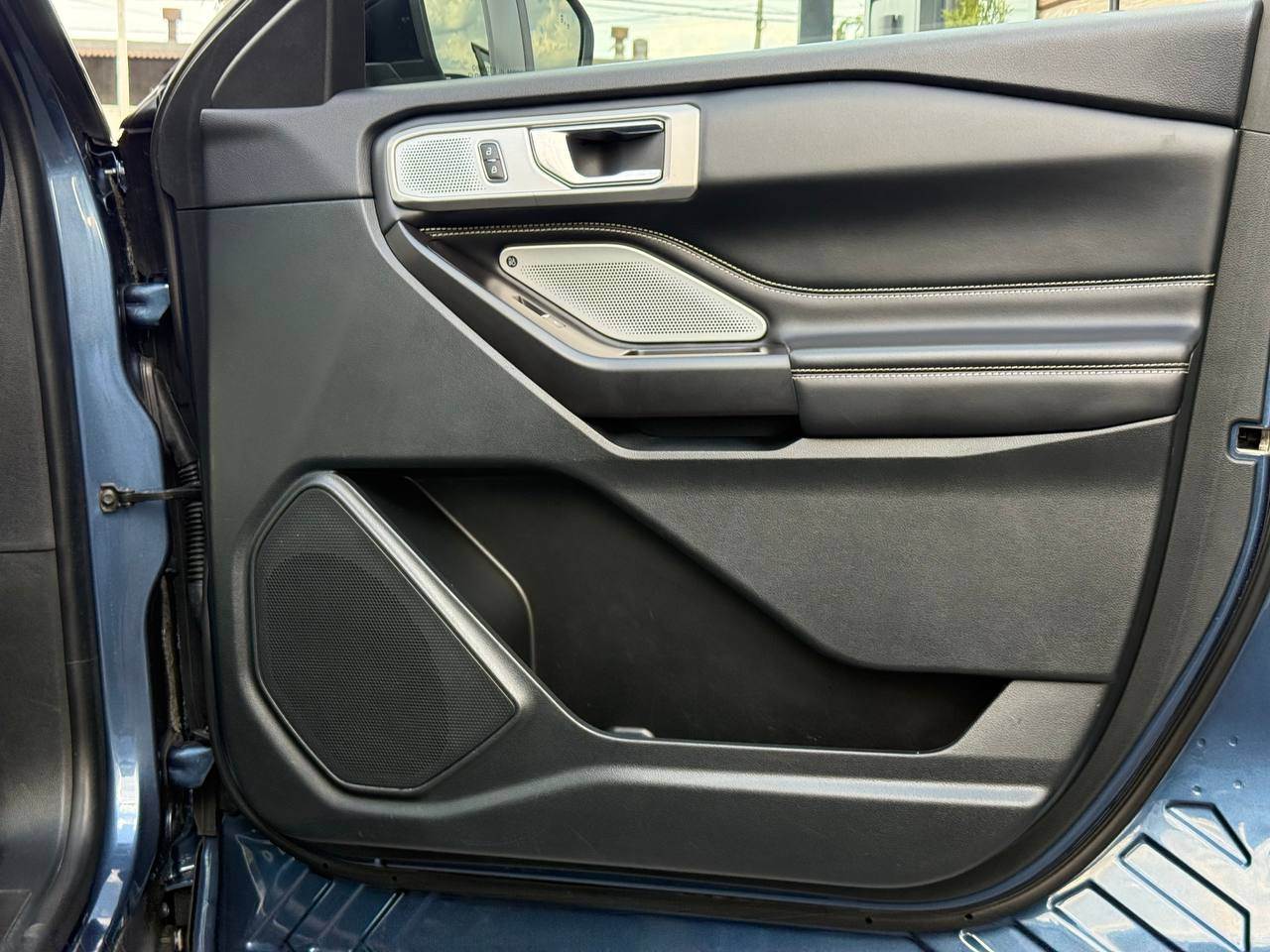 Ford Explorer - фото 62