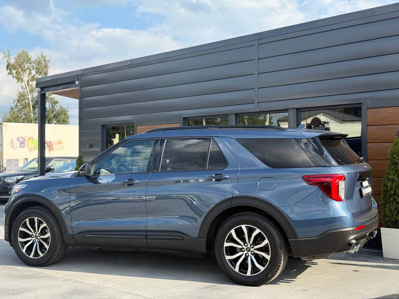 Ford Explorer - фото 5