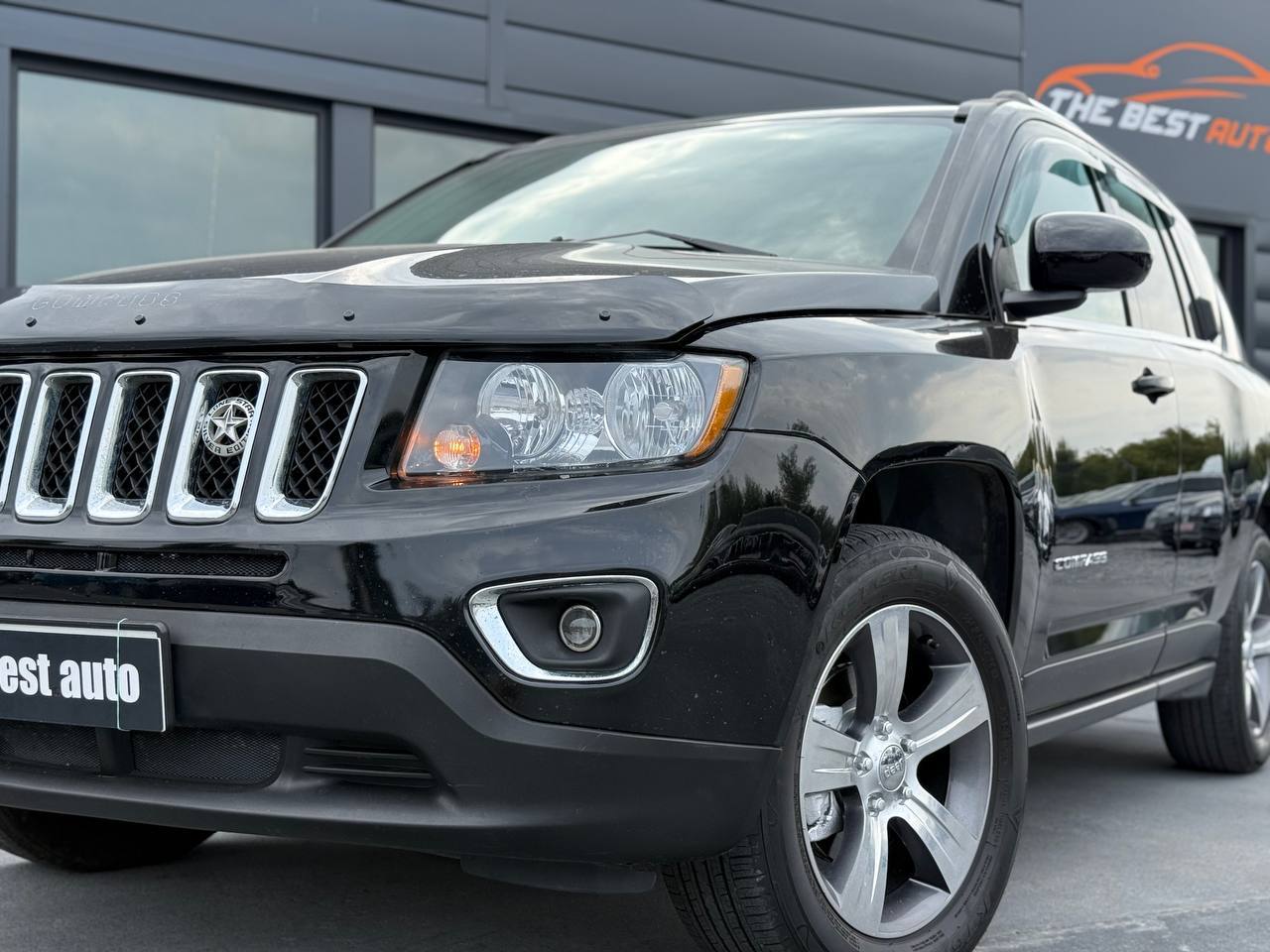 Jeep Compass - фото 2