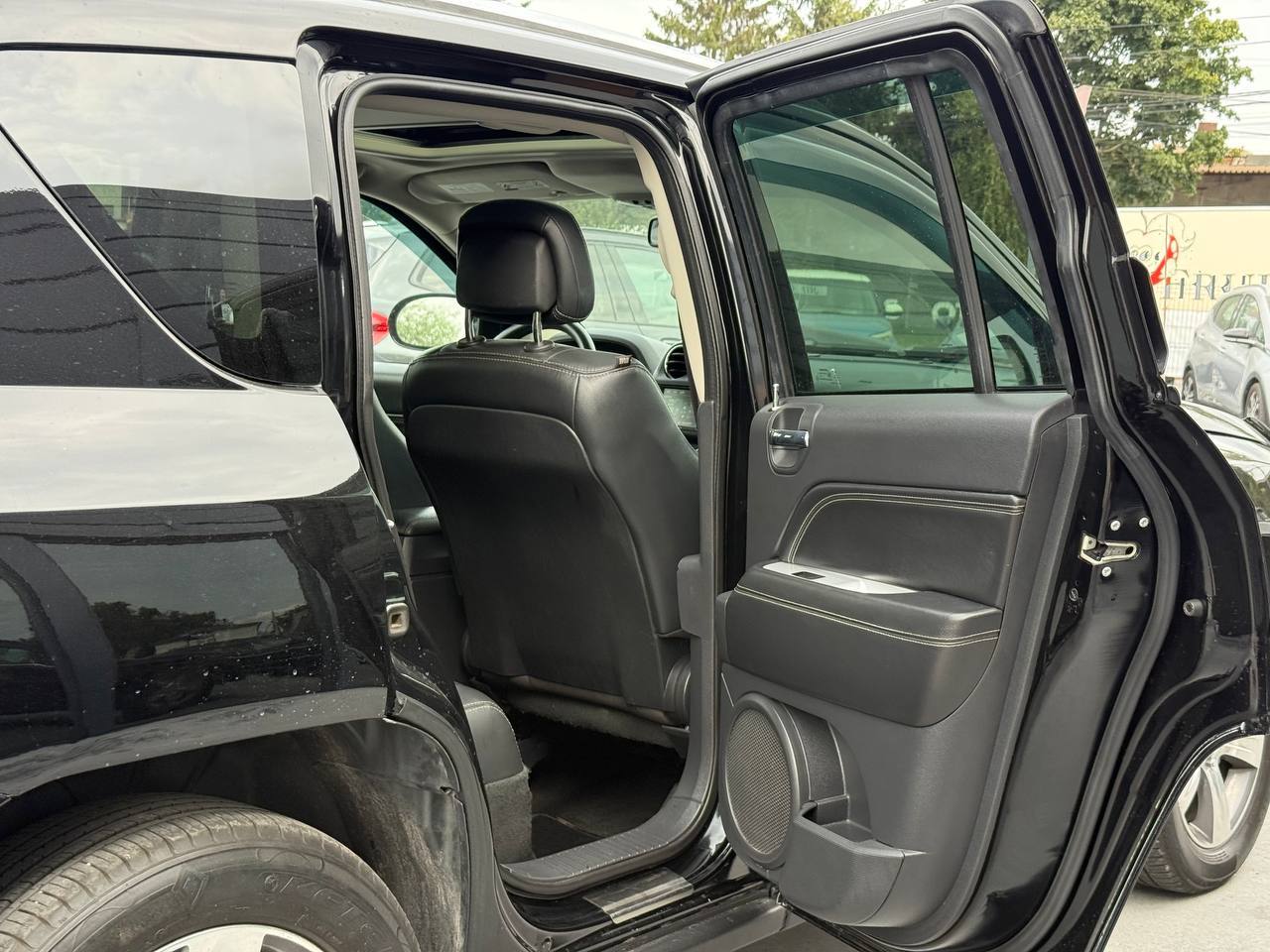 Jeep Compass - фото 37