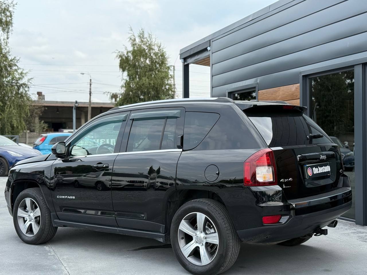 Jeep Compass - фото 3