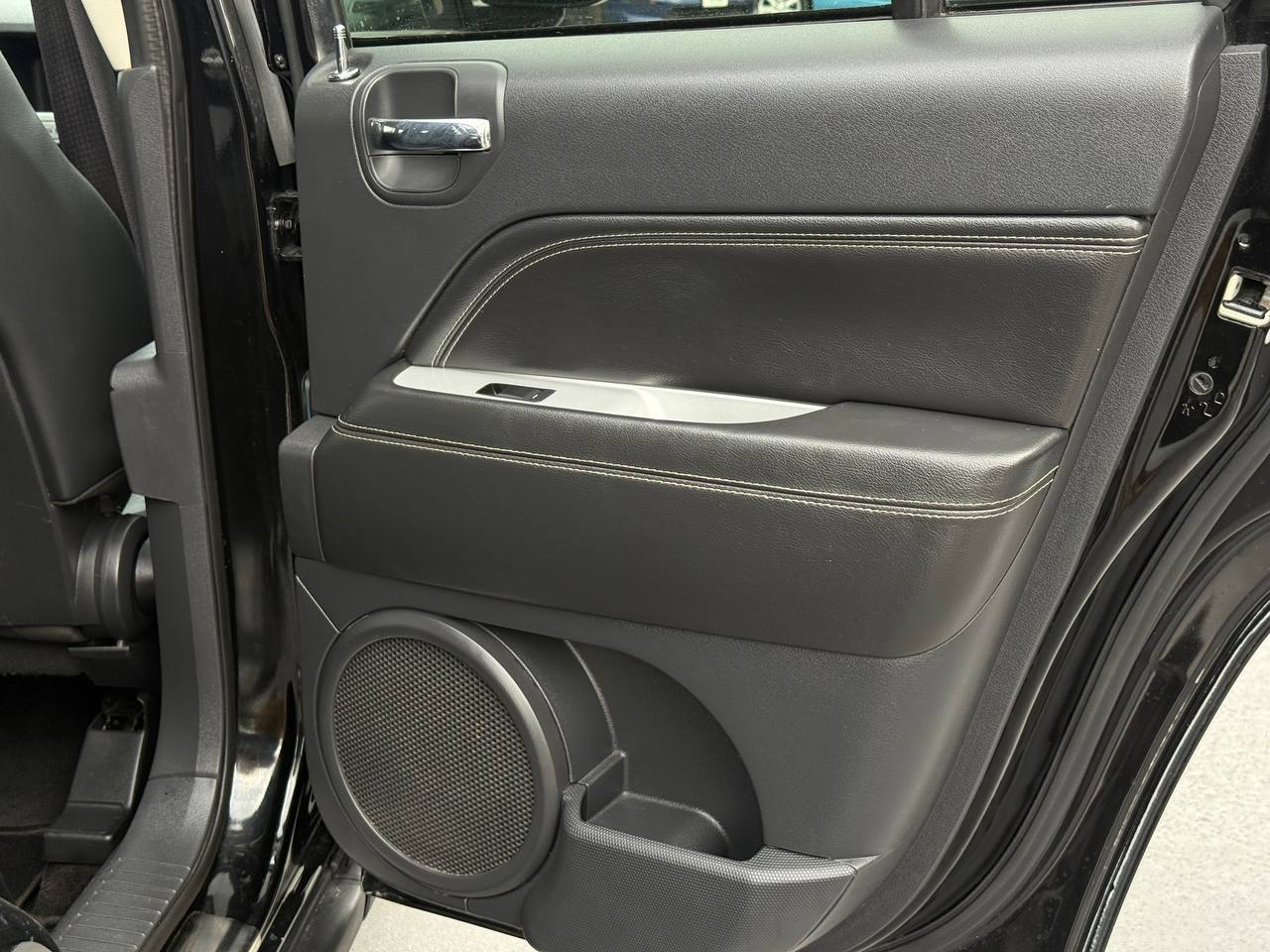 Jeep Compass - фото 38