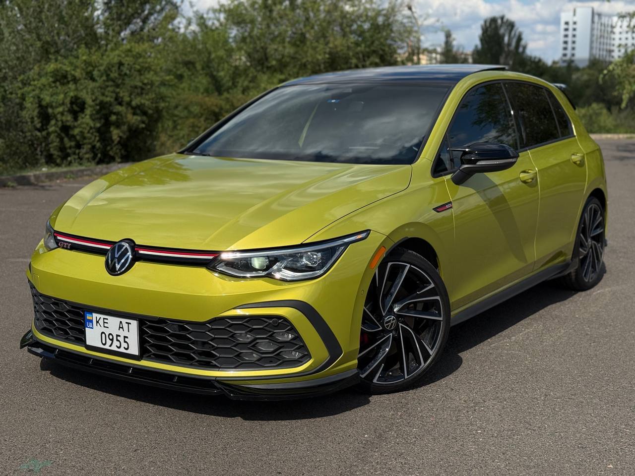 Volkswagen Golf GTI - фото 4