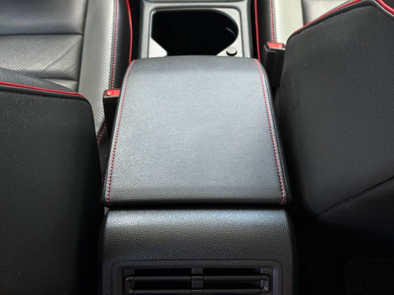 Volkswagen Golf GTI - фото 41