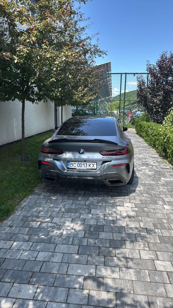 BMW 8 серії - фото 9