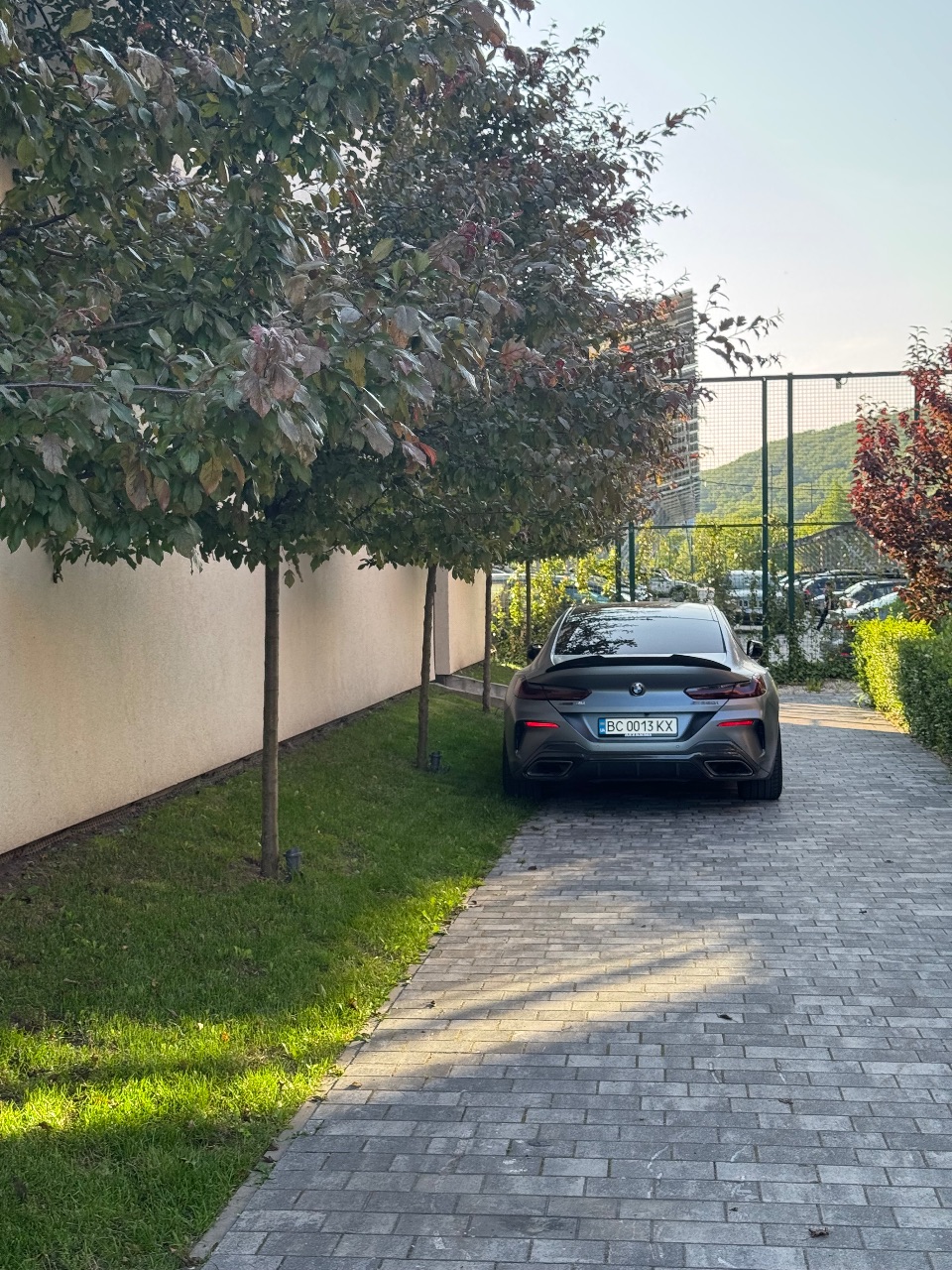 BMW 8 серії - фото 10