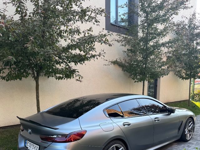 BMW 8 серії - фото 3