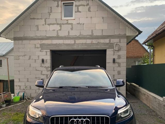 Audi Q7 - фото 2