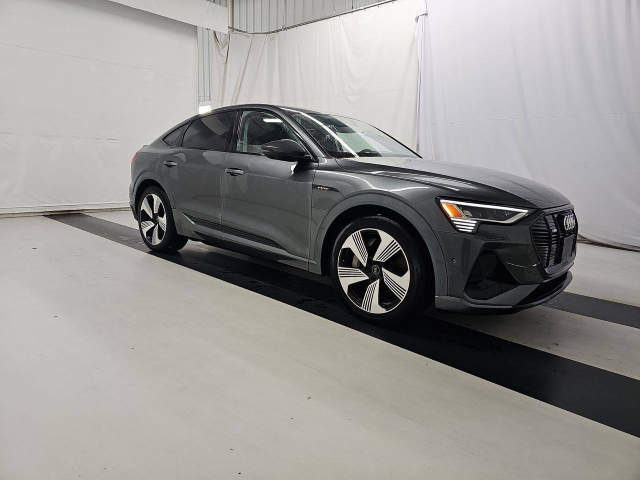 Audi e-tron Sportback - фото 2