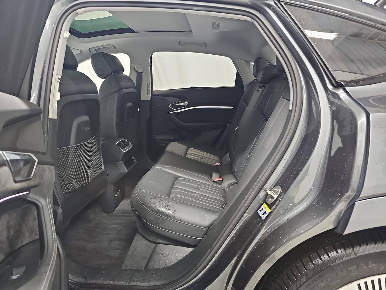 Audi e-tron Sportback - фото 9