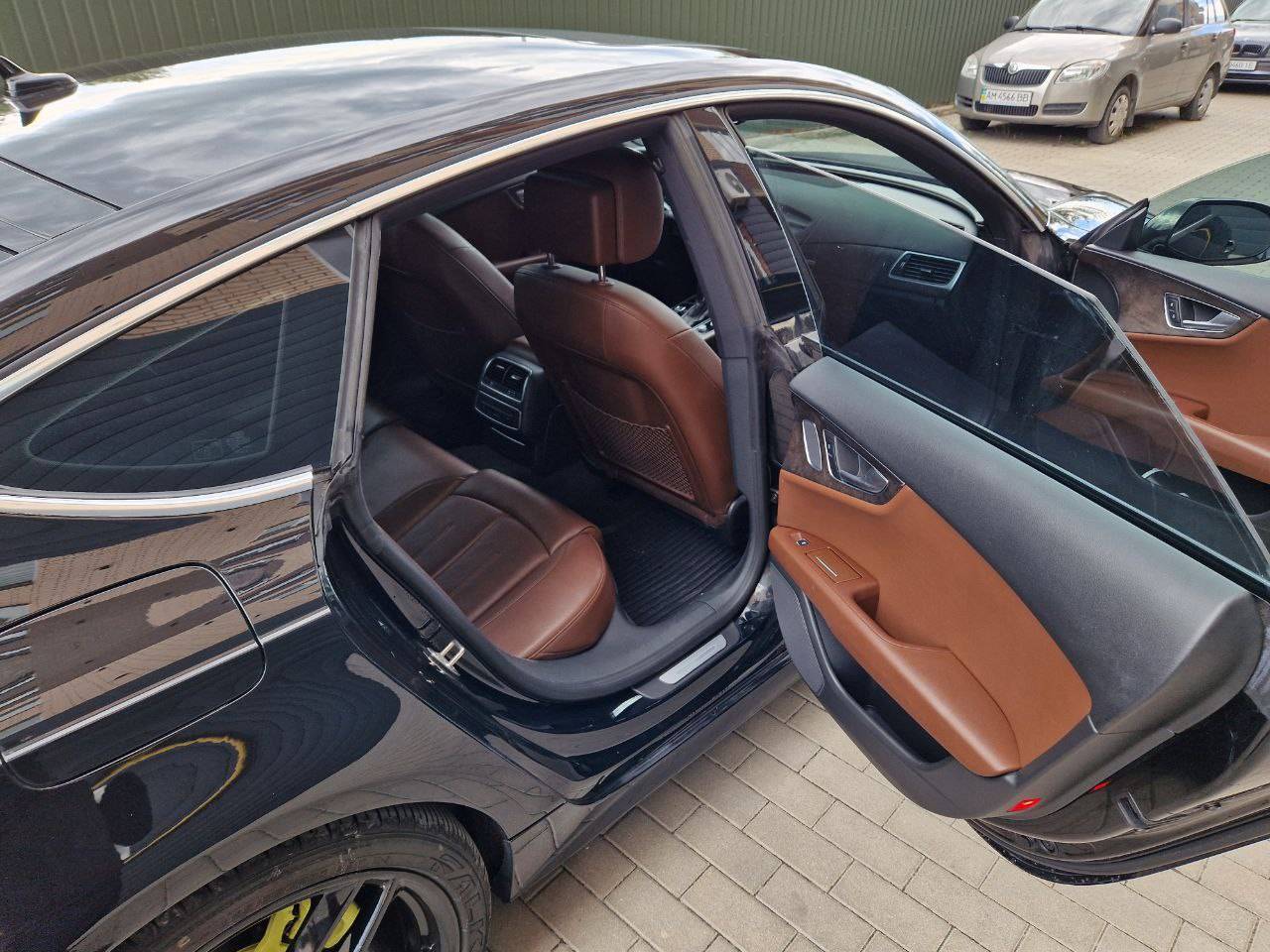 Audi A7 - фото 14