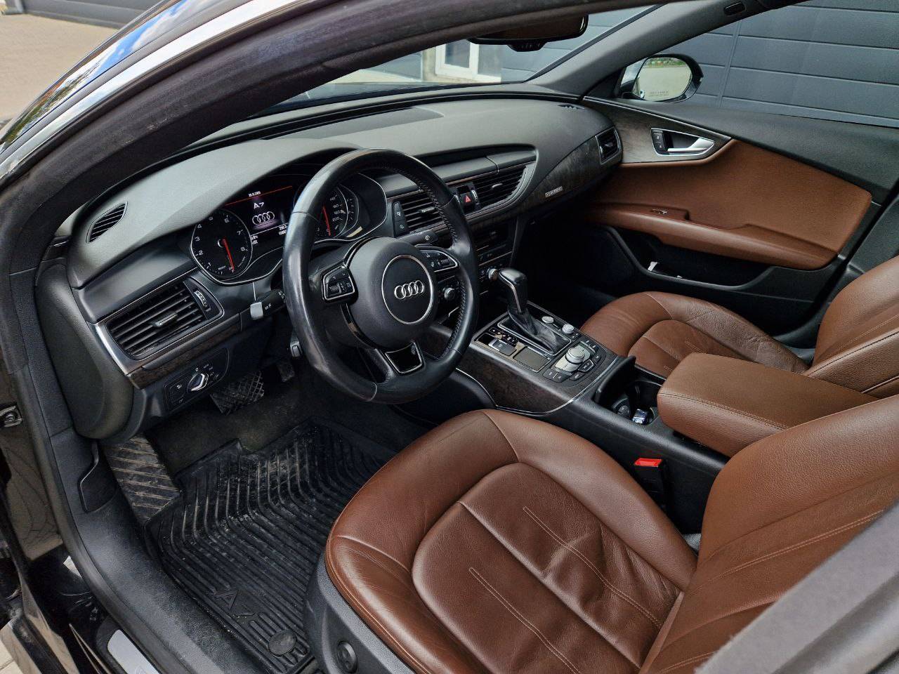 Audi A7 - фото 9