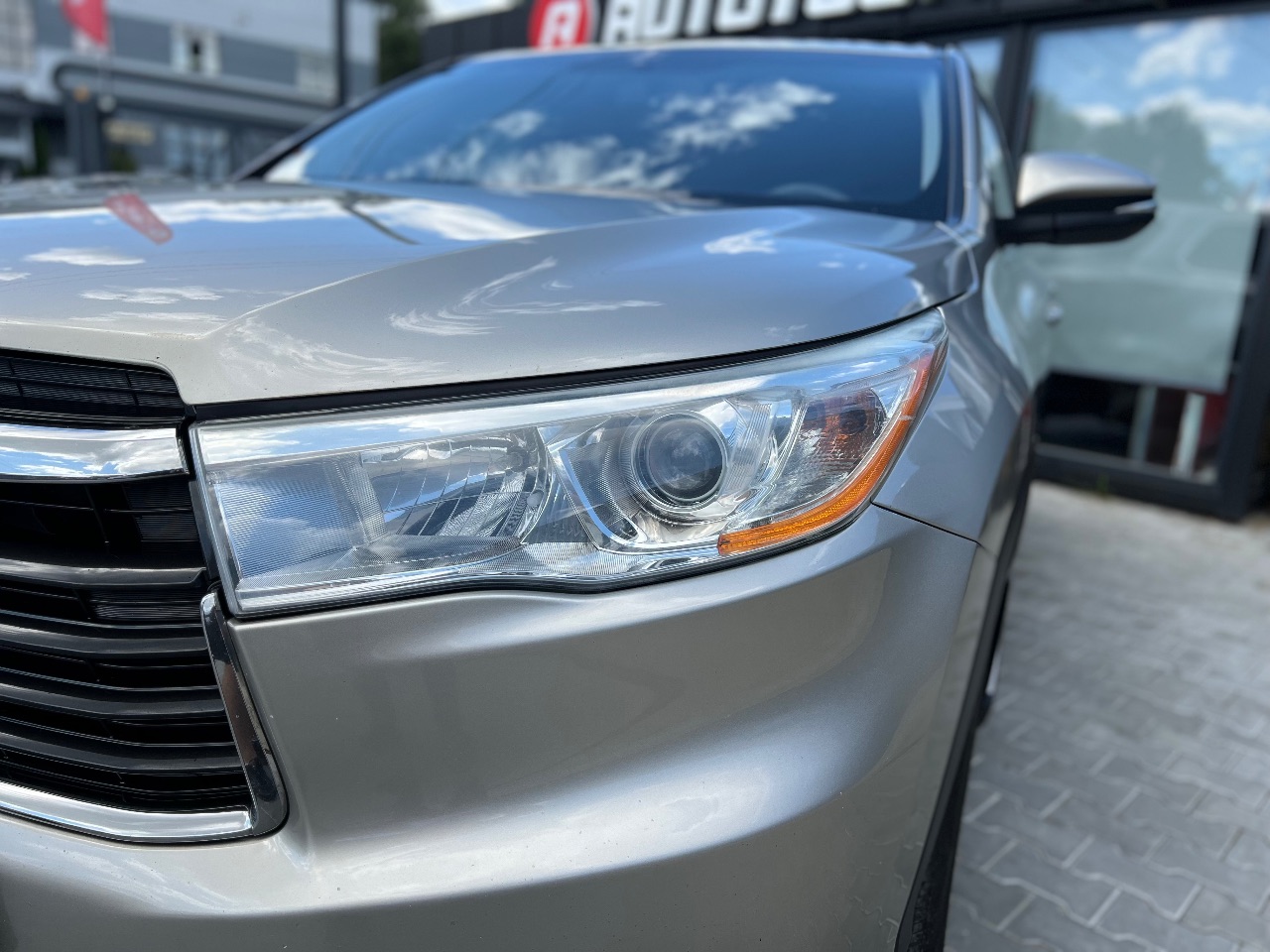 Toyota Highlander - фото 3