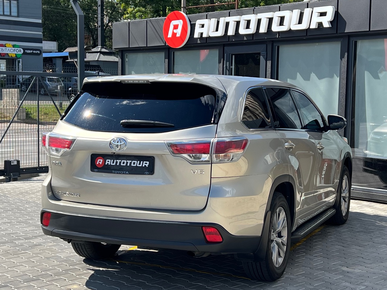 Toyota Highlander - фото 9