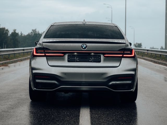 BMW 7 серії - зображення 4