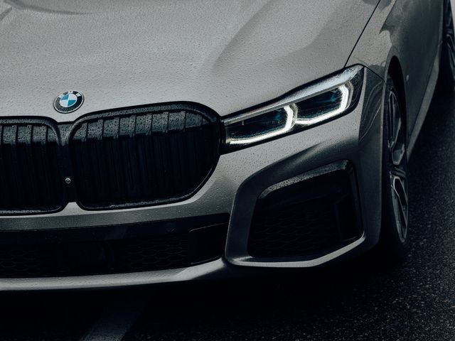 BMW 7 серії - зображення 2