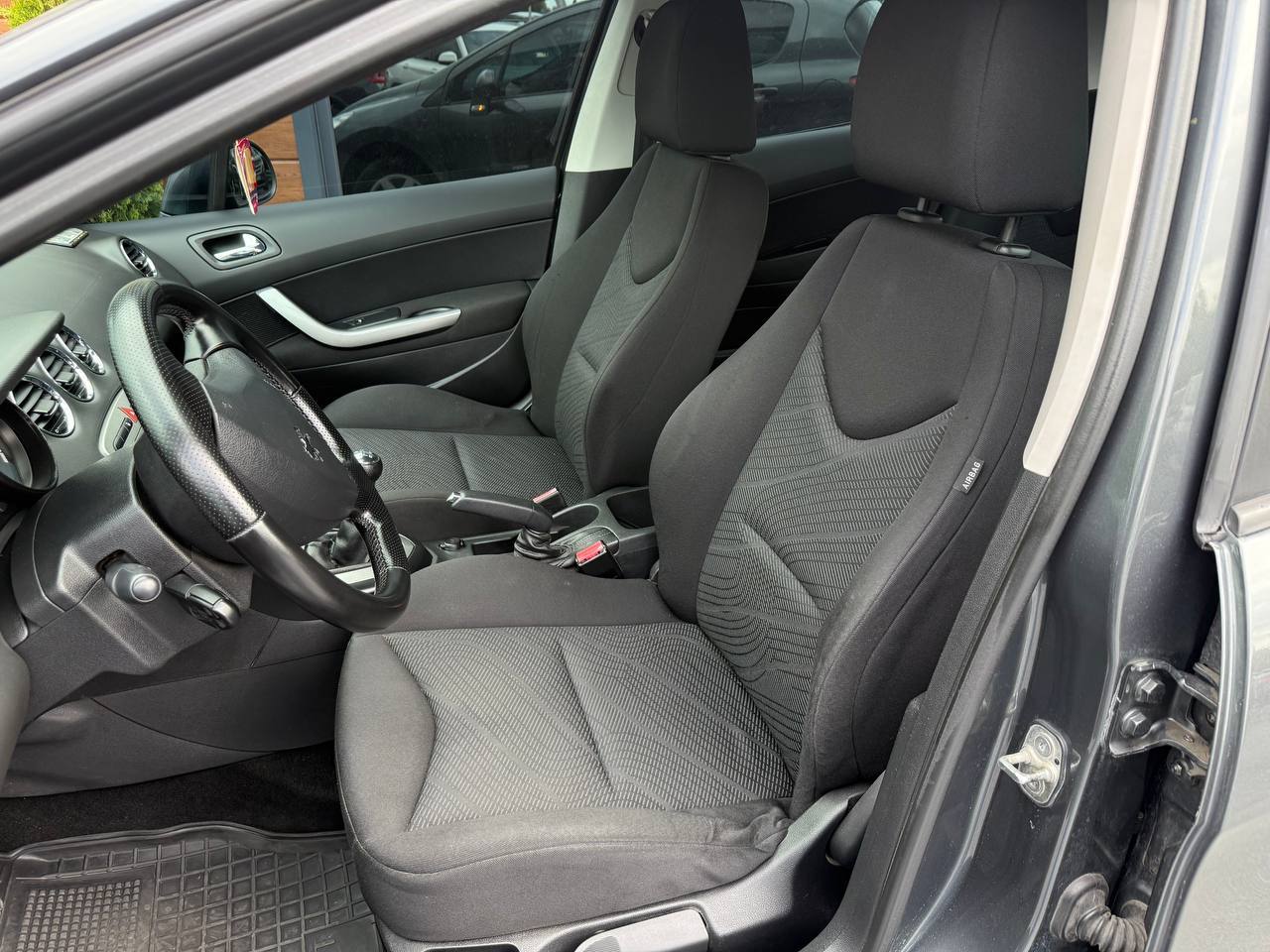 Peugeot 308 - фото 13