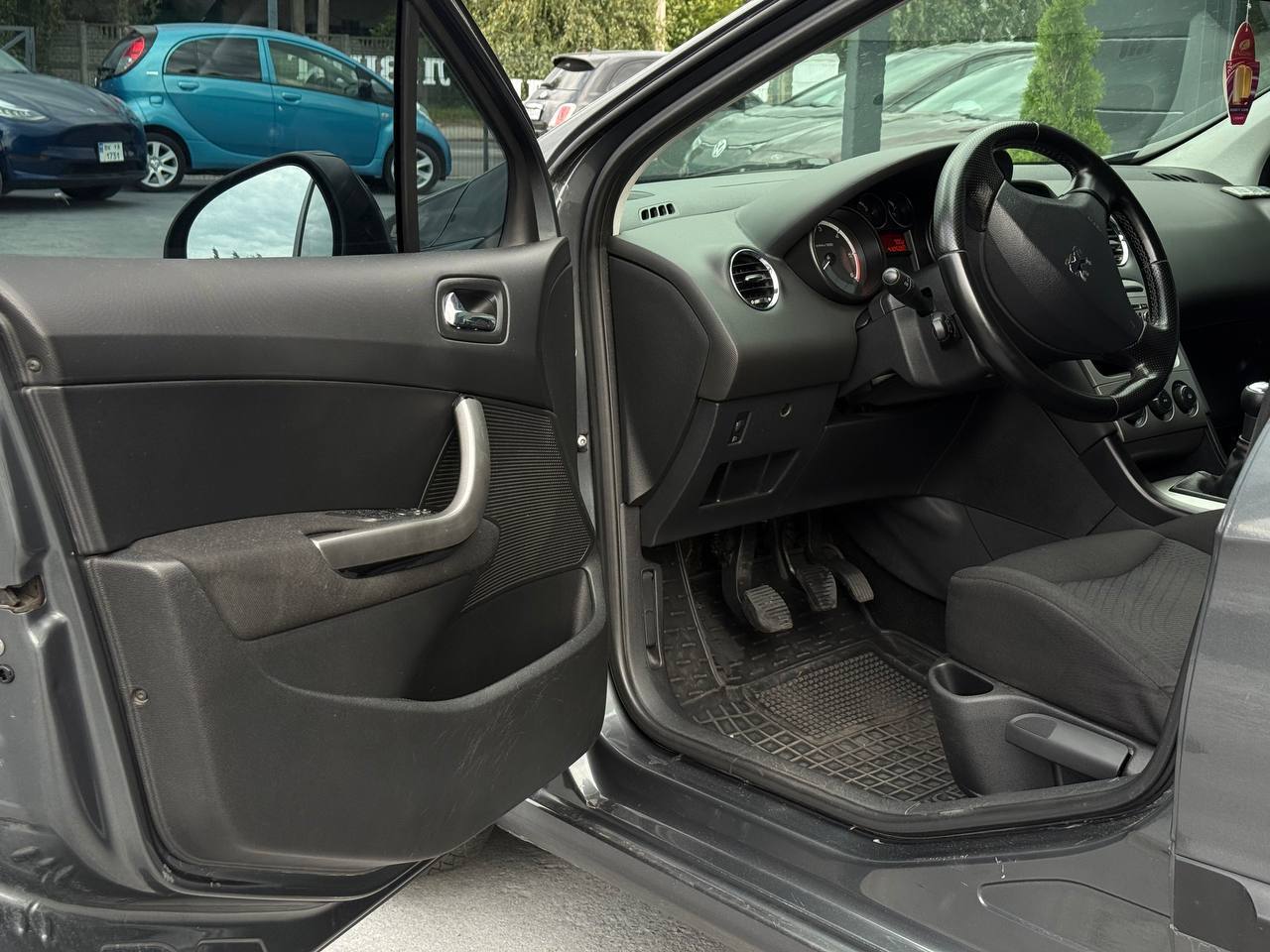 Peugeot 308 - фото 10