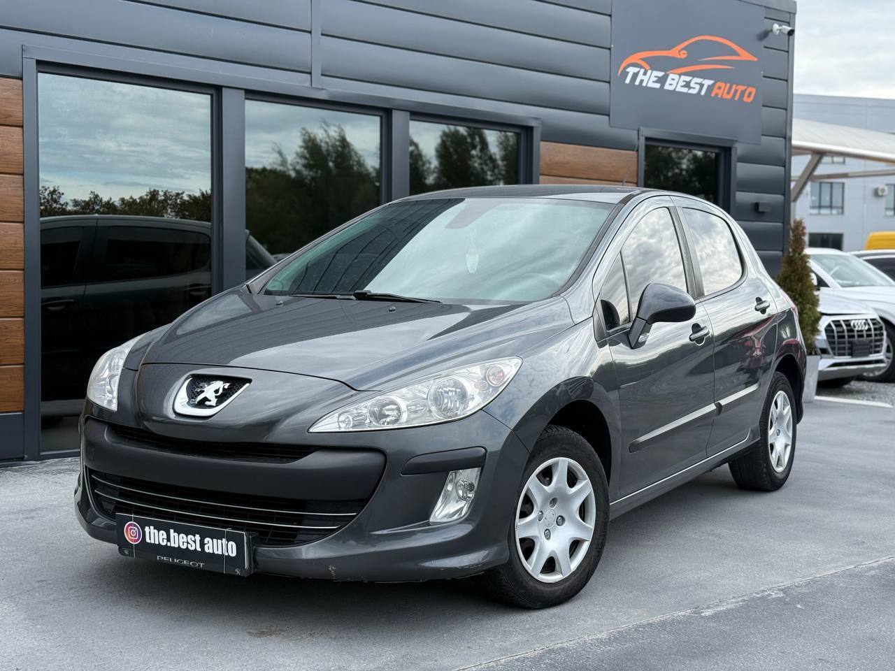 Peugeot 308 - фото 1