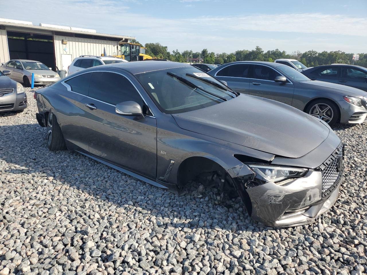 Infiniti Q60 - фото 3